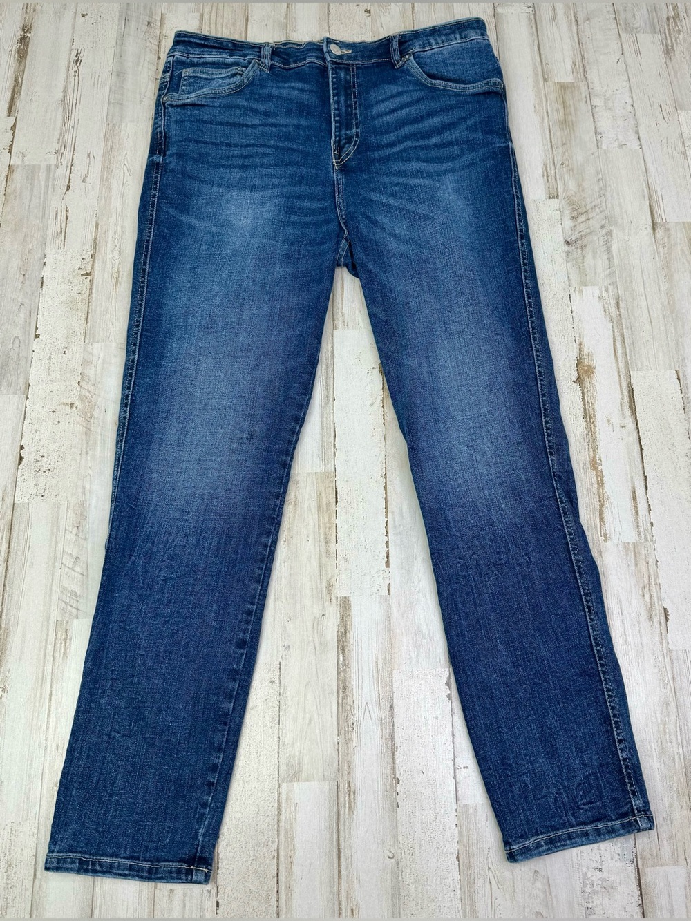 ZARA Jeans Women's 14 (33x29) High Rise Stretch Straight Leg Medium Wash
